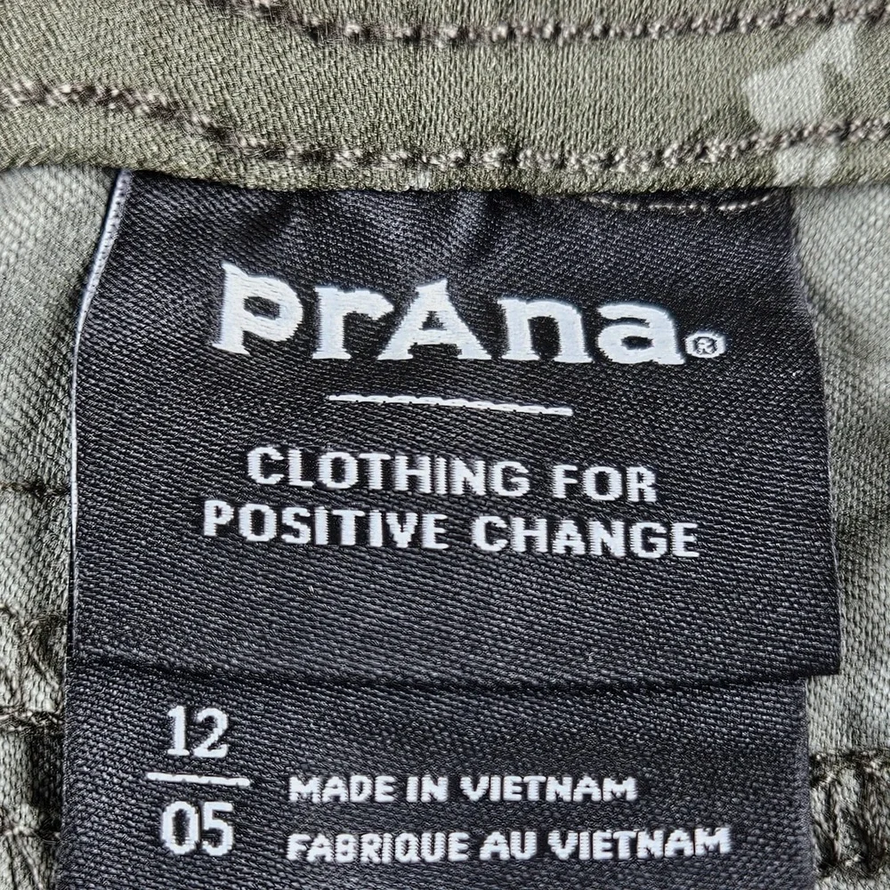 Prana Shorts 12 Green Camo Stretch 5
